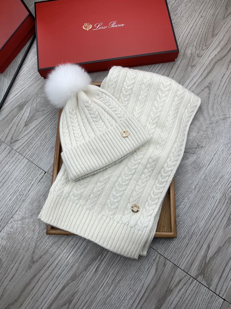 Love Piana Caps Scarfs